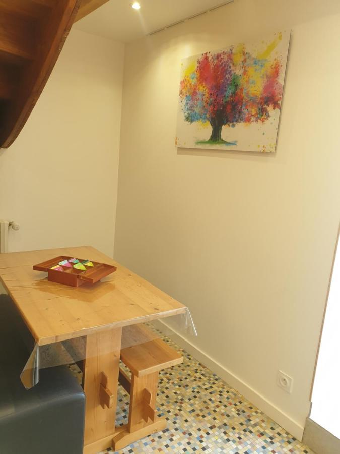 Gite Atypique Avec Jacuzzi Hillion Exterior foto