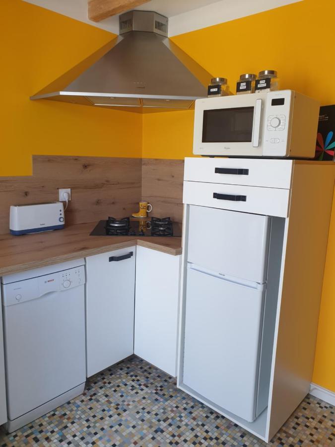 Gite Atypique Avec Jacuzzi Hillion Exterior foto